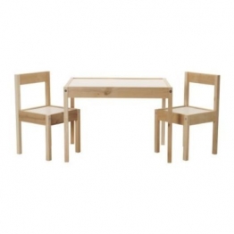 IKEA LÄTT Kindertisch mit 2 Stühlen, weiß, Kiefer -